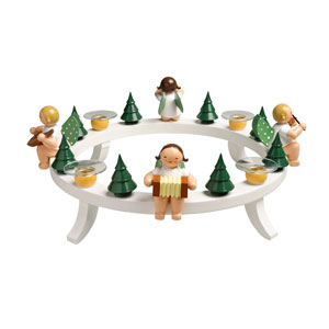 Adventkranz-mit-Engeln-und-Tüllen 3