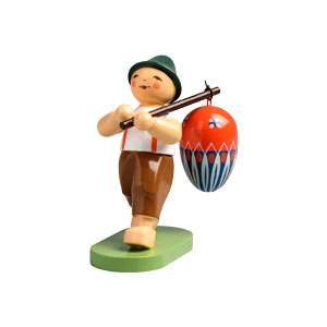 Junge mit Ei am Stab 2016 3